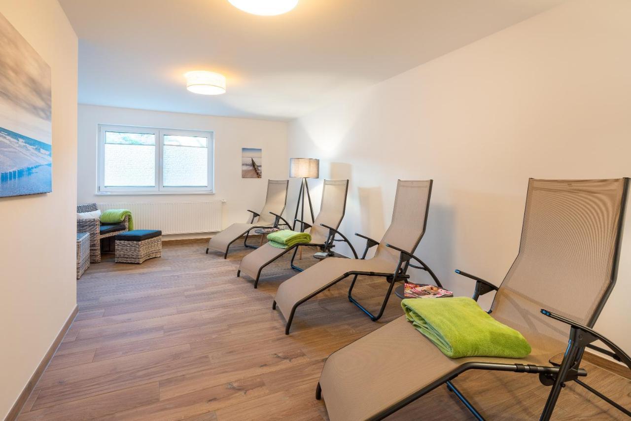 Appartement "Froschkoenig" - Oase Am Haff Garz  Esterno foto